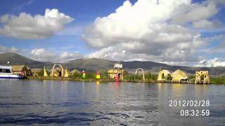 preview picture of video 'Floating  Peruvian  Village CLIP0149.AVI'