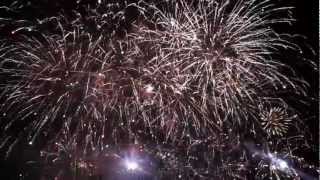 preview picture of video 'Feu d'artifice - Rambouillet 2012'