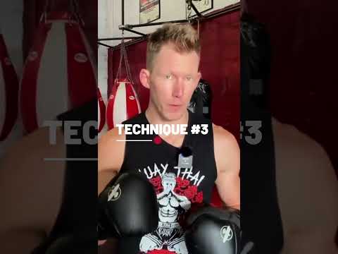 Why You Need This Muay Thai Combo #muaythai #mma #tutorial