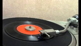 Deborah Allen - Break These Chains [stereo 45 version]