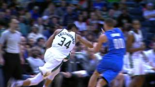 Giannis Antetokounmpo - Milwaukee Bucks