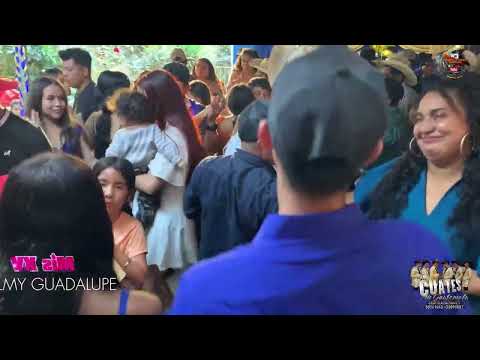 BAILAZO EN LOS 15 AÑOS DE DELMY GUADALUPE QUEBRADA GRANDE SANSARE EL PROGRESO CON LOS CUATES DE GUAT