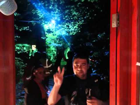 Kelburn Garden Party Video Labs 130