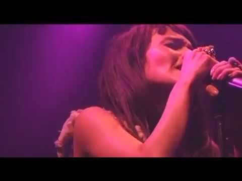 オリヴィア・ラフキン Olivia Lufkin - A Little Pain LIVE