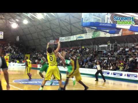 11.10.2015  Givova Scafati - Siena  81 - 77