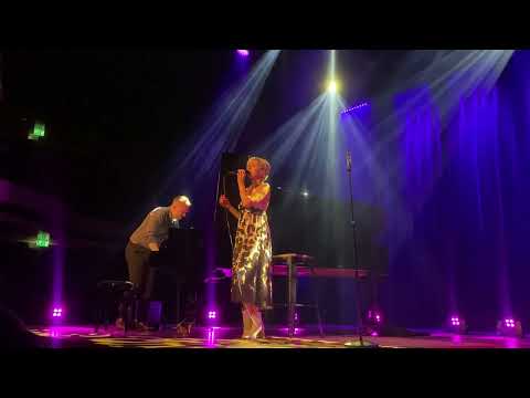 Silje Nergaard & Espen Berg - Take a Long, Long Walk (Live at TivoliVredenburg)