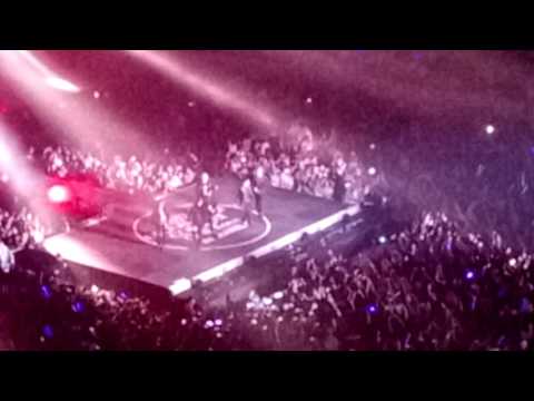 #OneKGlobalConcertinManila BtoB - SungJae cuteness + WOW