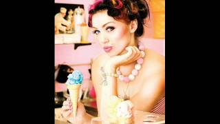 Skye Sweetnam - A Girl Like Me