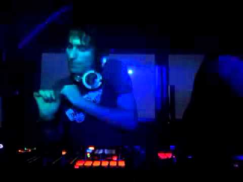 Die Zerstörer (DieBilo&Schimpy)@Code Red Mikroport