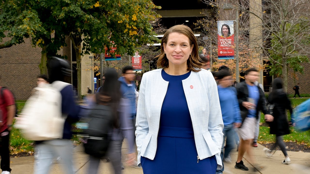 Meet Andrea Williams, UIC's new athletics director - YouTube