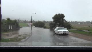 preview picture of video 'Vlei Road Kempton Park, Flooding'