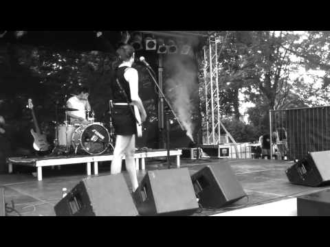 Luise Pop - Terminator (live)