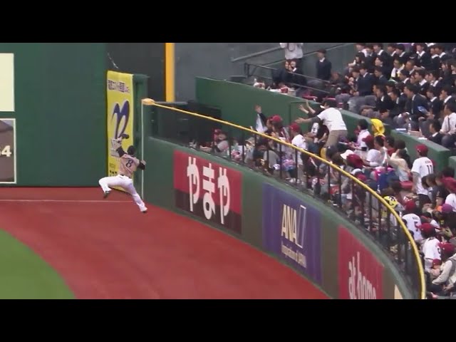 【7回裏】ファイターズ・近藤の見事なジャンピングキャッチでピンチをしのぐ‼ 2019/5/15 E-F
