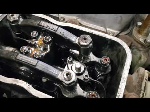 Baldwin 606A diesel rocker box in action