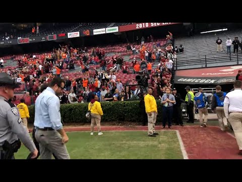 Will Muschamp leaves Williams-Brice Stadium after Clemson loss