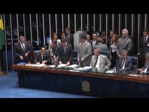 AMM - Municípios comemoram derrubada do veto ao projeto do ISS 