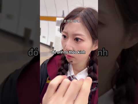 Anh chàng nghĩ rằng đây chỉ là người giả làm tượng cho đến khi 😳