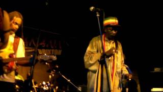 Everton Blender/Ghetto People Song (Live!) - 29th Aug 2010 - The Hootananny, Brixton