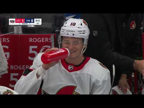 Stützle opens the preseason with a short side goal