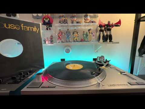 Lost In Space (Itaal Shure&rsquo;s Full Mix) - Lighthouse Family