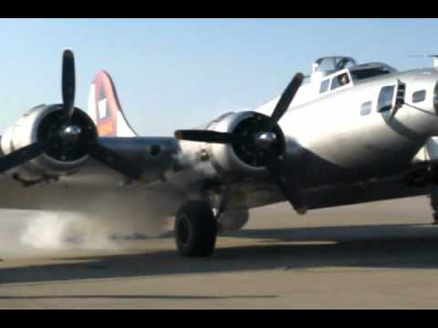 Boeing B-17 Smokey Engine Startup Arlington Airport  October 2008