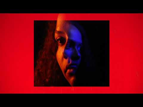 REMOVE - ELECTRIC (feat.CAROLINE ALVES)