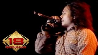Download lagu Saint Loco - Terapi Energi (Live Konser Kotamobagu 14 Mei 2006) mp3