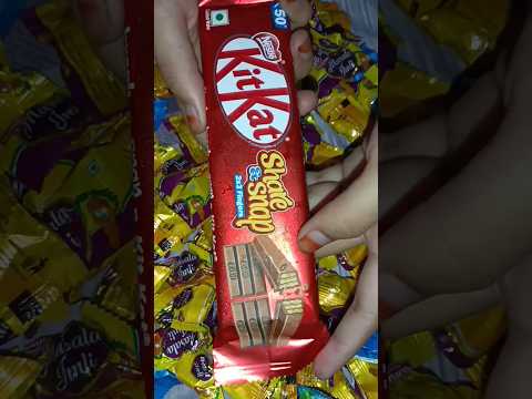 unpacking mouthwatering KitKat big packet chocolate #shorts #chocolate #kitkat