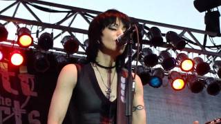 JOAN JETT AND THE BLACKHEARTS Live - &quot;Cherry Bomb&quot; / &quot;You Drive Me Wild&quot; - 6/25/10
