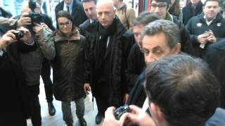 preview picture of video 'Arrivée de Nicolas Sarkozy à Angers'