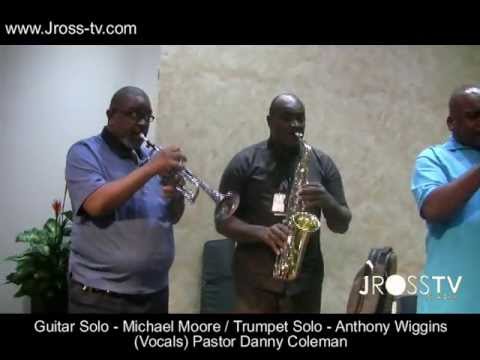 James Ross @ Mike Moore (Guitar) - Ant Wiggins (Trumpet) - Danny Coleman (Vocals) - www.Jross-tv.com