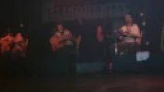 Los Delinqüentes - Sala La Mirona - Salt 2007 - El dia de los bomberos + El aire de la calle