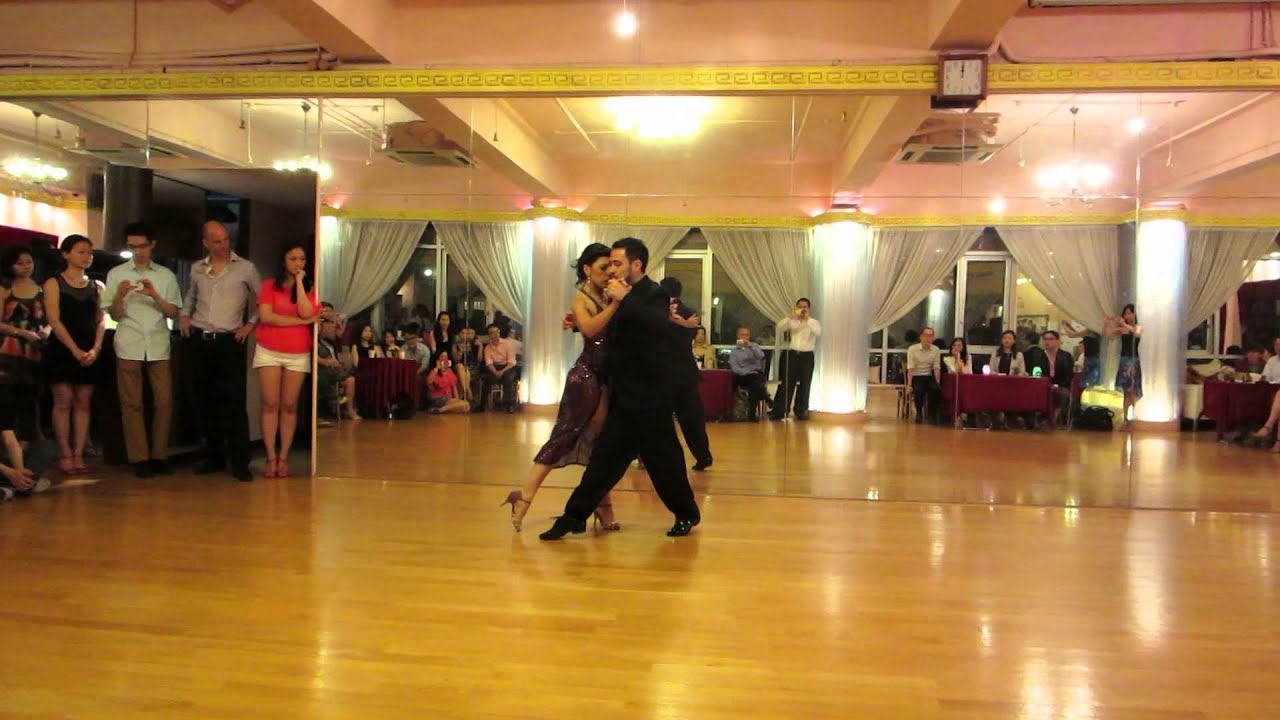 Pablo Giorgini and Noelia Coletti performance 1 @ Otra Noche Milonga Hong Kong 2014