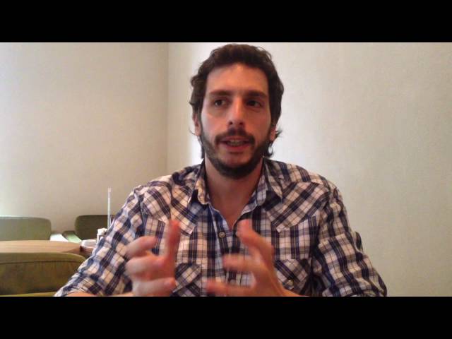 Vídeo relacionado con Asesinato en espejo (Luca Bruzzo nº 2)