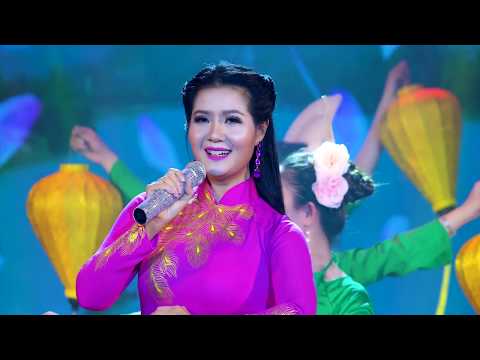 Thể hiện bởi Triệu Trang
