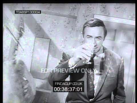 TDABSP130004 Schweppes Tonic Water   Schhh    You Know Who   William Franklin   Demolition