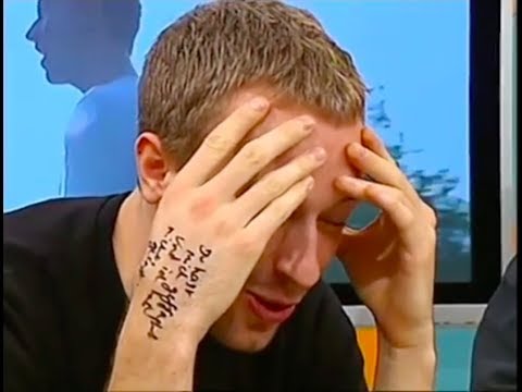 Chris Martin singing The Scientist in reverse