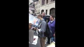 Juno boyfriend Michael Cera signing autographs at Letterman