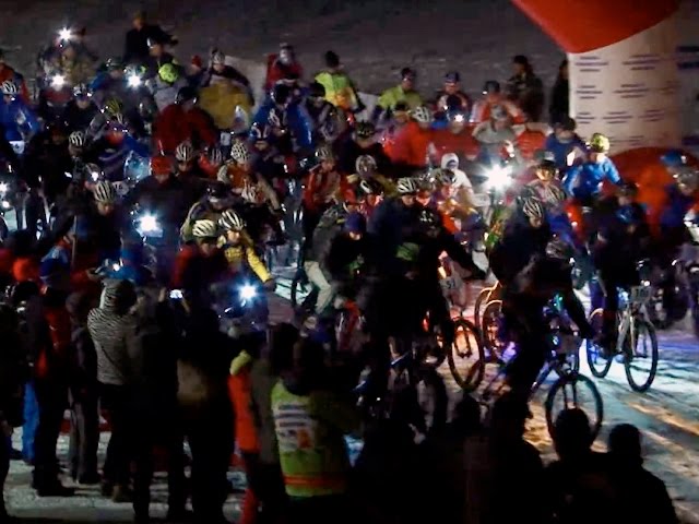 Скоростной заезд при свете луны