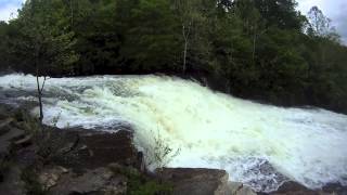 preview picture of video 'Kinkaid Spillway Full Power'