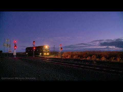 Pacific National Diesel Locomotive G523 Light Engine  - PoathTV Australian Trains & Railways