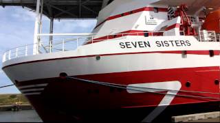 preview picture of video '[HD]Oil rig support vessel, Seven Sisters (part 1) at Blyth Northumberland, England, UK, 9/2010'