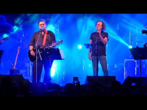 Βασίλης Παπακωνσταντίνου - Λαυρέντης Μαχαιρίτσας - Νότος - Live at Πετρούπολη