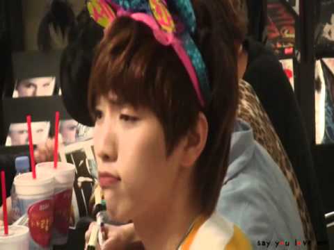 [FANCAM] 110626 B1A4 San Deul (산들) @ Synnara Record Fansigning