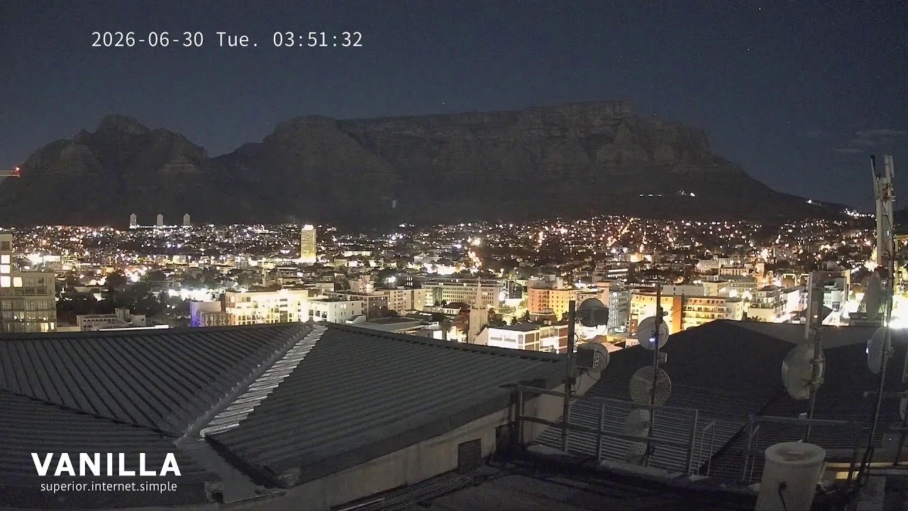Live webcam view of Table Mountain & City Centre Panorama