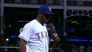 LAA@TEX: Feliz fans Hamilton to end the threat in 9th