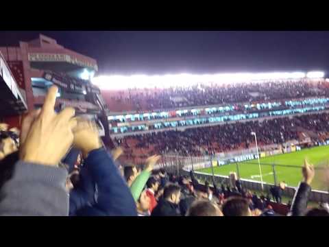 "Independiente vs huracán (salida del equipo, recibimiento y ovación para el Rolfi)" Barra: La Barra del Rojo • Club: Independiente • País: Argentina