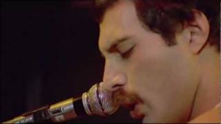 Queen Play The Game (Live Rock Montreal HD)