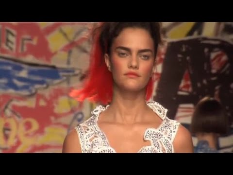 VIVIENNE WESTWOOD Fashion Show Spring Summer Paris 2007 by Fashion Channel