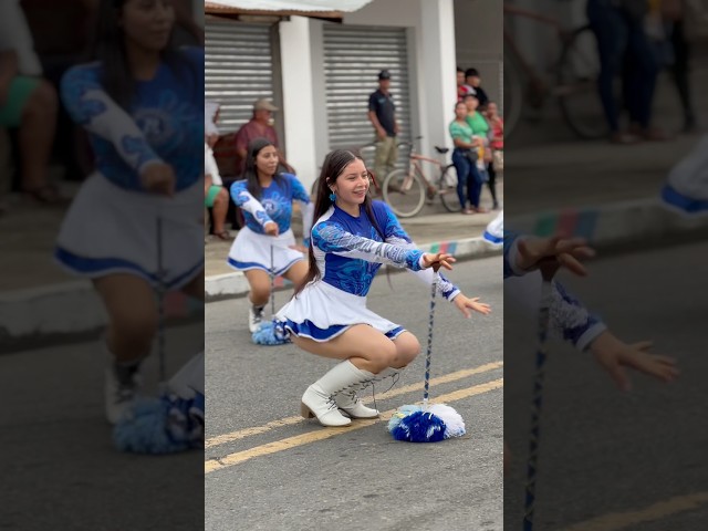 Vídeo relacionado con Generisch Pantalones cortos brillantes para niños, pantalones cortos de cosplay, pantalones cortos con ribete de encaje y volantes, pantalones cortos de baile para festivales, fiestas y desfiles